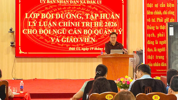 Lớp bồi dưỡng, tập huấn lý luận chính trị hè  cho cán bộ quản lý, giáo viên năm 2026